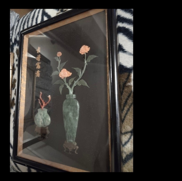 Vintage Japanese jade decor Coral Shadow box